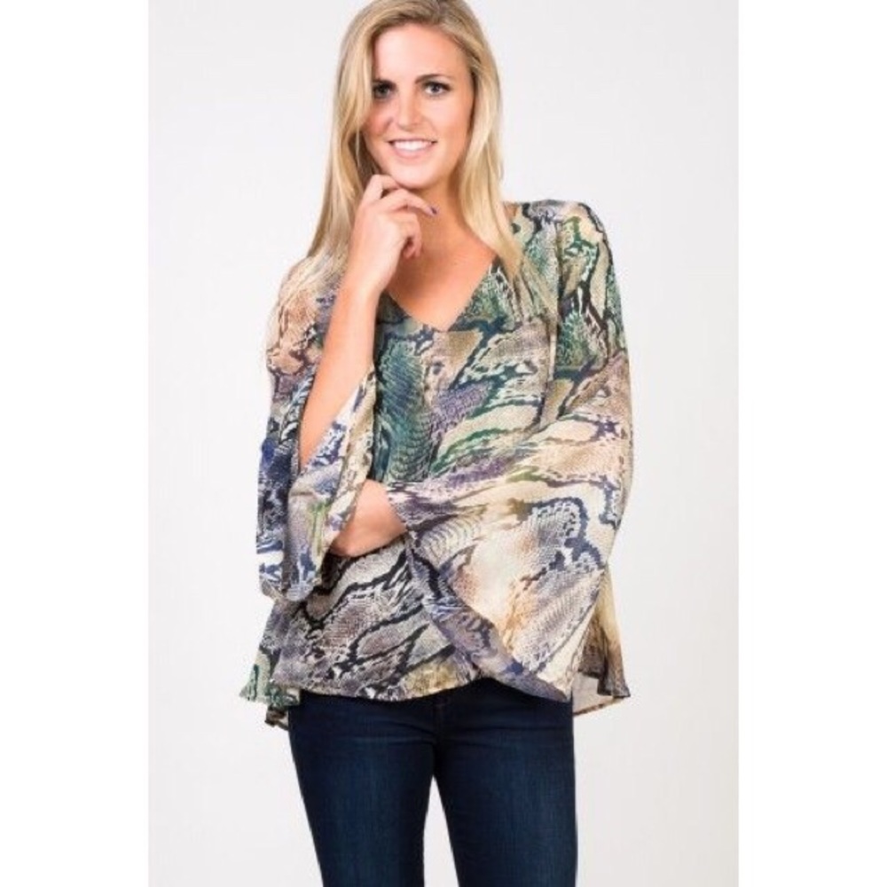 NWOT Show Me Your Mumu Top